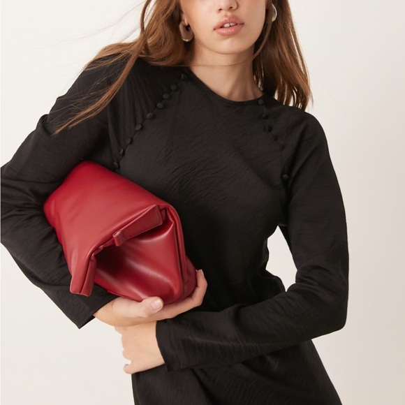 ASOS Black Long Sleeve Dress. - Picture 3 of 6